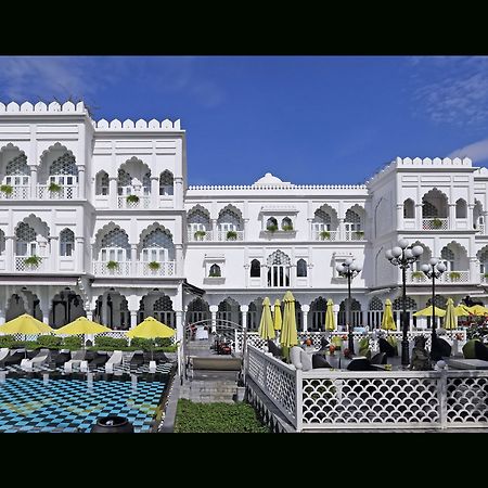Chloe Gallery Ho Chi Minh City Exterior photo