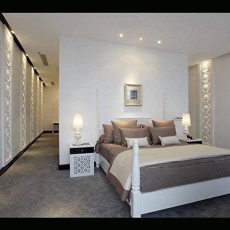 Chloe Gallery Ho Chi Minh City Exterior photo