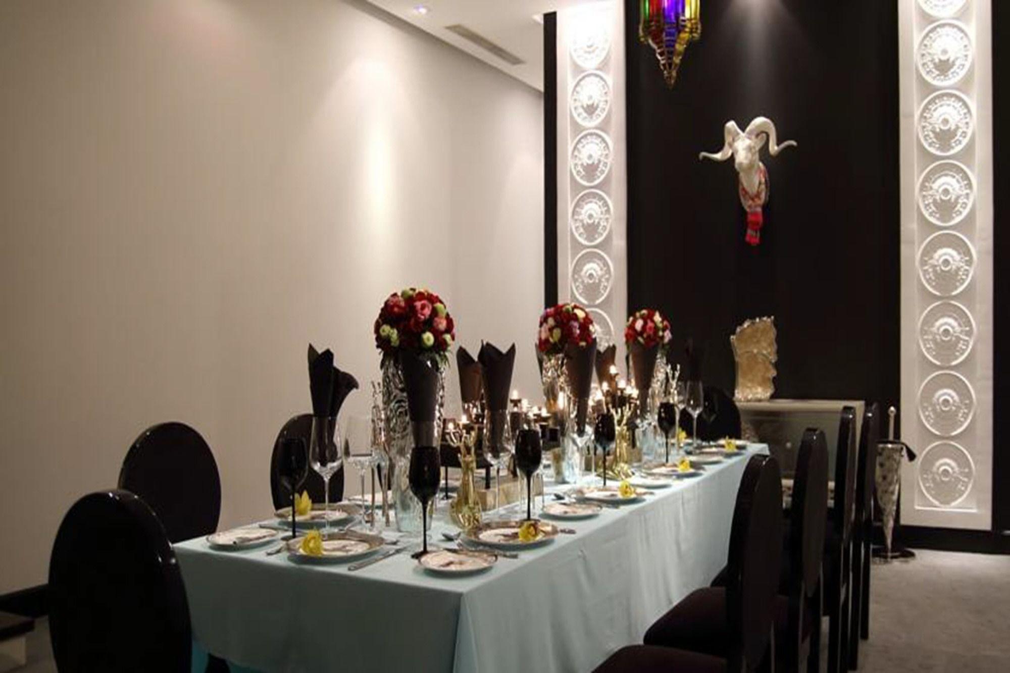 Chloe Gallery Ho Chi Minh City Exterior photo
