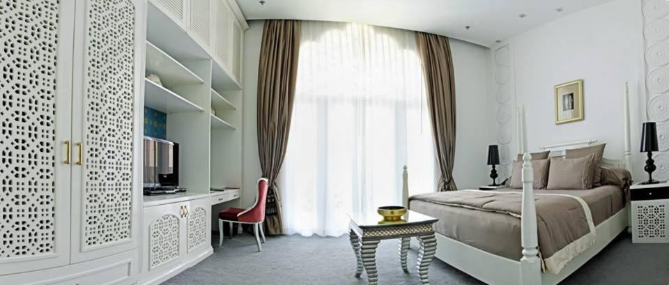 Chloe Gallery Ho Chi Minh City Exterior photo