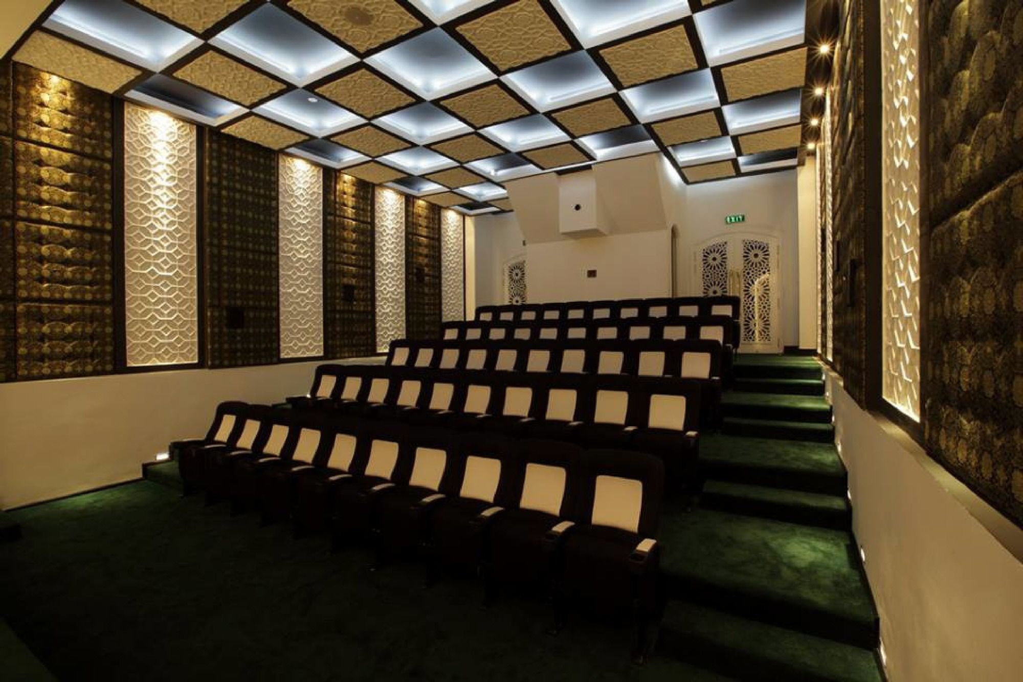 Chloe Gallery Ho Chi Minh City Exterior photo