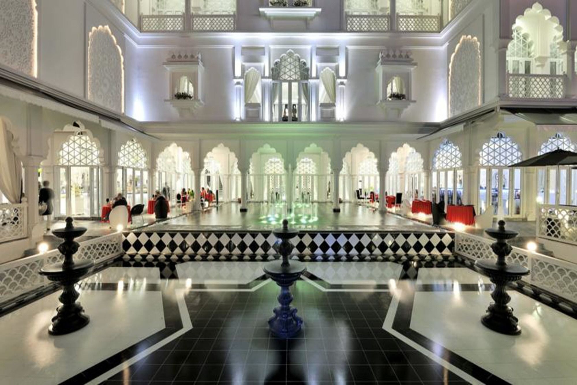 Chloe Gallery Ho Chi Minh City Exterior photo